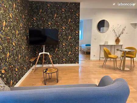 location t2 centre brindas