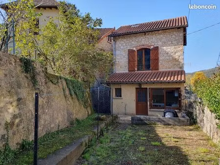 maison de village 4 pièces 80 m²