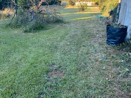 terrain constructible 902 m2 meyzieu 440 euros le m2 soit 395 000 euros