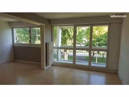 vends f4 montbéliard  rue du petit chênois