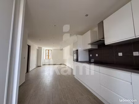 appartement 3 pièces 61 m²