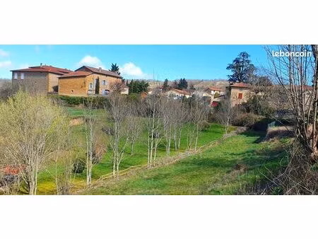 terrain 1663 m² val d'oingt