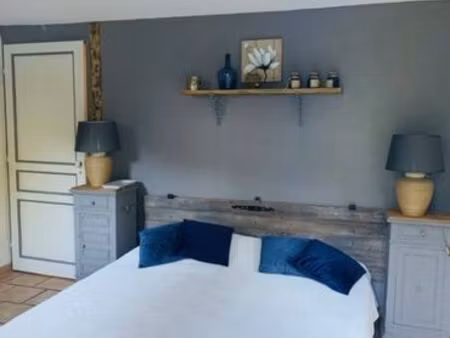 t2 meublé sur eygalieres