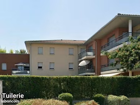 à louer : t3 meublé petite résidence standing – dernier étage avec ascenseur