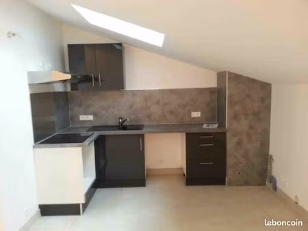 appart 2ème étage 36m² jean mathon pécourte clim