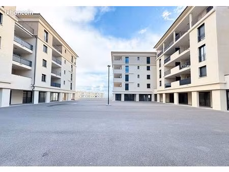 parking/box 17 m² bastia