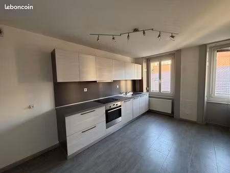 appartement 4 pièces 80 m²