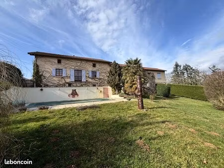 propriété 7 pièces 180 m²