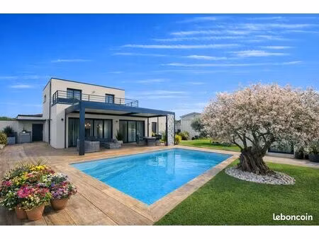 maison 6 pièces 165 m²