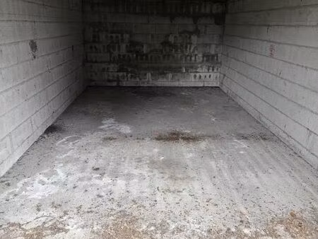 garage/box 12 m² bavans