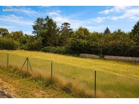 terrain 860 m² lisle