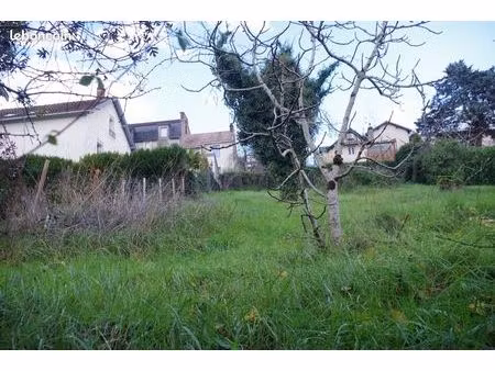 terrain 413 m² périgueux