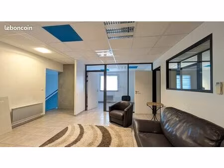 bureaux 100 m² bourg de peage