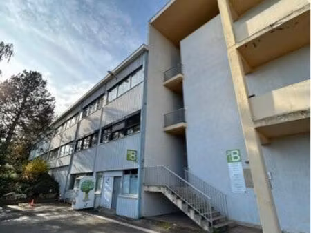 local commercial bureau stockage