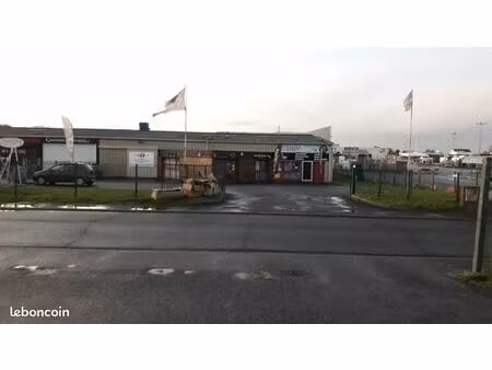 loue local commercial ou artisanal