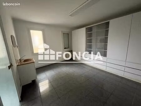 local commercial 71 m²