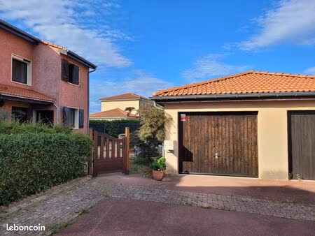 maison familial - 5 chambres - terrain 462m2 - proche centre l'arbresle