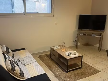 appartement meublé t2 de 50 m² climatisé