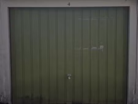 garage/box 14 m² ornans