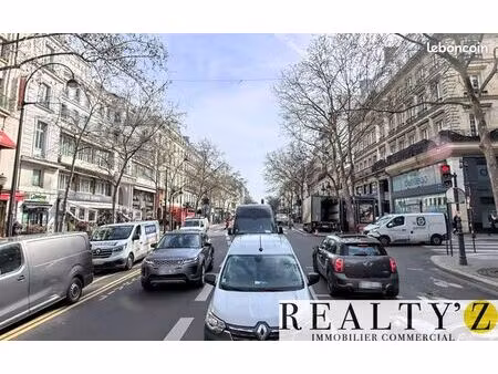 local commercial 230 m²