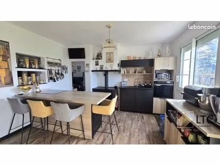 maison 6 pièces 104 m²