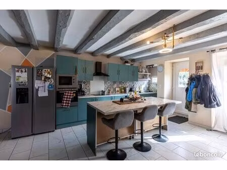 maison 6 pièces 188 m²