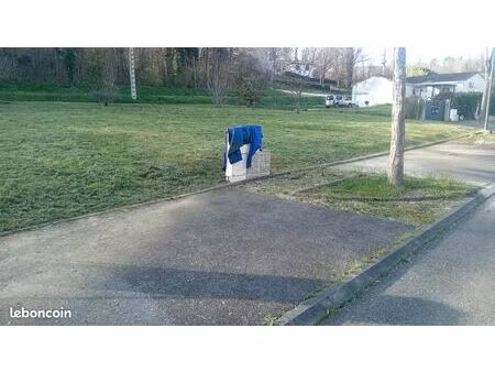 terrain constructible – 962 m² – dernière opportunité dans le lotissement des patens (bous