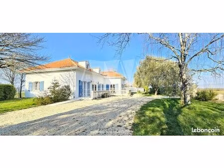 champniers - angouleme - confortable pavillon d'environ 230 m² avec dependance  abri voitu