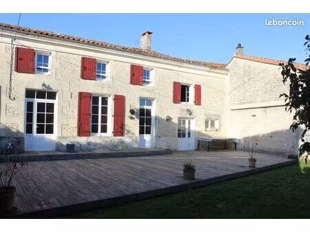 maison charentaise spatieuse