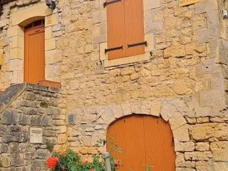 maison en pierre à louer à domme 24250