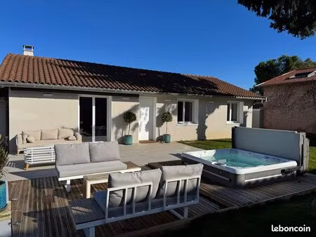 maison plain-pied et hors lotissement 120m2 (4 chambres) sur la commune de montanay avec s