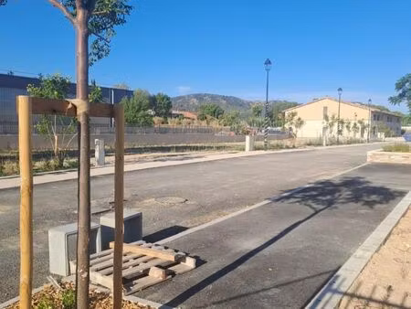 terrain 258 m² peyrolles en provence