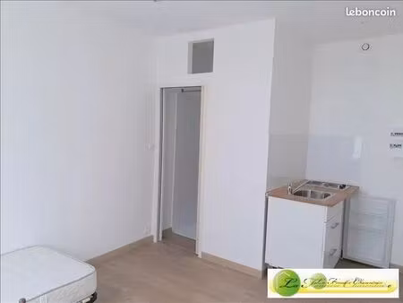 immeuble 6 pièces 37 m²