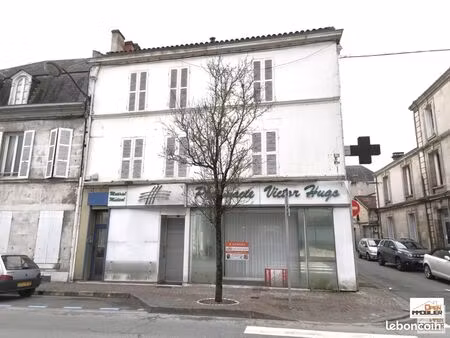 immeuble 15 pièces 250 m²