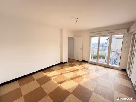 appartement 4 pièces 65 m²