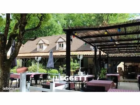 maison 14 pièces 330 m²