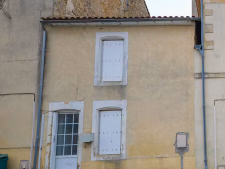 vente maison 2 pièces 70 m² chantonnay (85110)