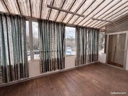 gardanne centre ville immeuble vide r+1 avec deux appartements t3 et t2 avec jardin et vér