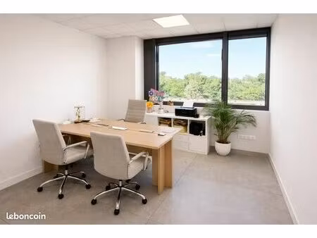 bureaux 13 m² bron