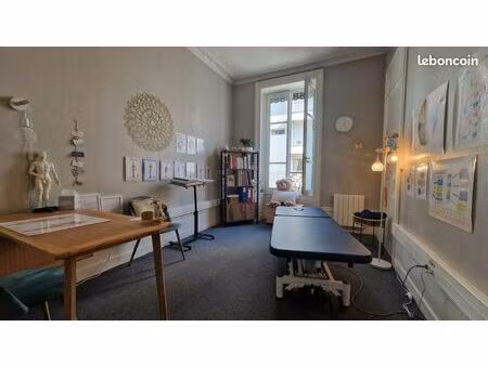 bureau à louer - cabinet pluridisciplinaire cours gambetta à lyon