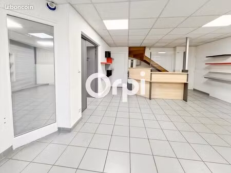 local commercial 74 m²