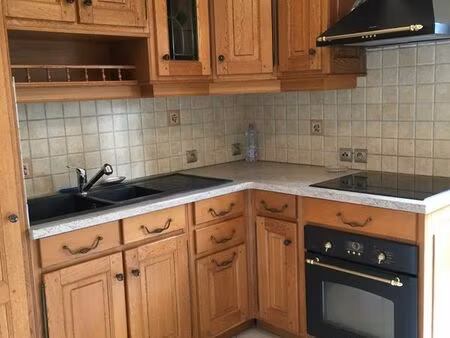 appartement f3 dans résidence centre ville pavilly