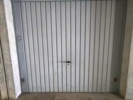 location garage gruissan