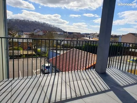 appartement f4 avec terrasse