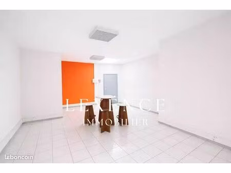 bureaux 38 m² éguilles