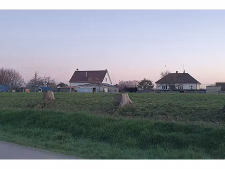 vente terrain 1323 m² à saint-hilaire-du-harcouët (50600)  42 000 €