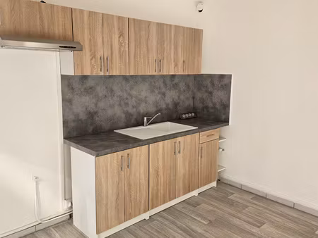 alès - appartement - t4 - 83.70m2 - terrasse - cave