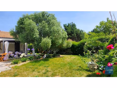 les sables d'olonne - maison 6 pièces 141 m² avec jardin et double garage