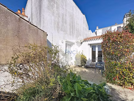 a 50m du port et des commerces - maison avec 4 chambres