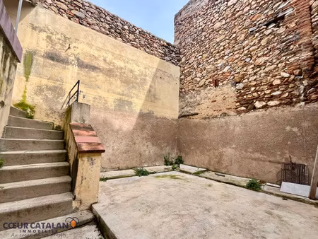 a vendre - thuir centre-ville- grande maison de village ave